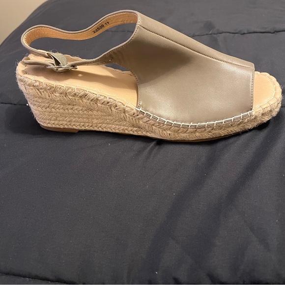 Journee Collection Taupe Wedge Espadrilles - Picture 11 of 12
